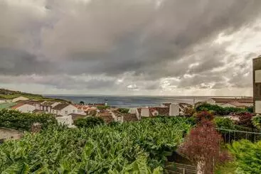 ツーリストアパートメント Epicenter Lagoa