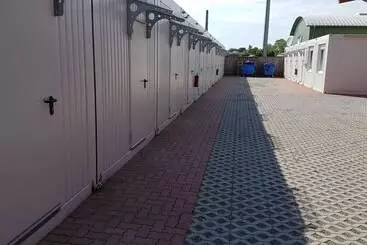 ツーリストアパートメント Monteurzimmer Glückstadt