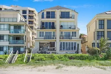 Apartaments turístics Beachfront Palm Beach Townhouse