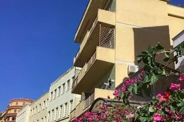 پانسیون Iris Rooms