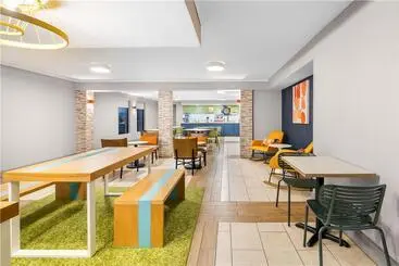 Hotelli Comfort Inn Roanoke Civic Center