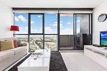 Joyce, 1bdr Southbank Apartment