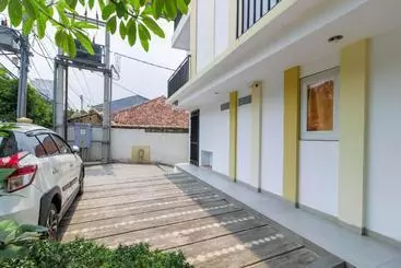 Pensiune G357 Near Margo City