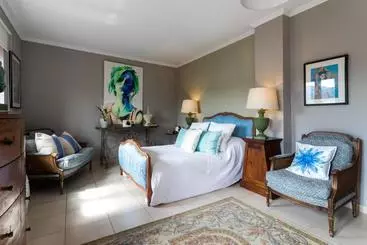 Bed and Breakfast The House @ Tormos