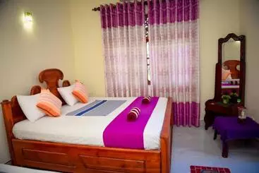 Pension  Tissa Rainbow Guest & Yala