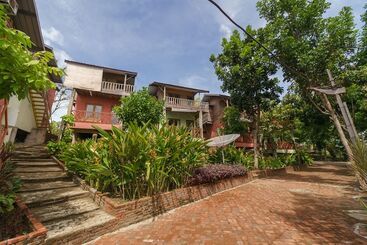 هتل Reddoorz Syariah @ Sumur Tiga Beach Sabang