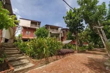 Hotel Reddoorz Syariah @ Sumur Tiga Beach Sabang