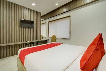 هتل Capital O 23031 V