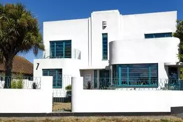 Twentieth Century B&b