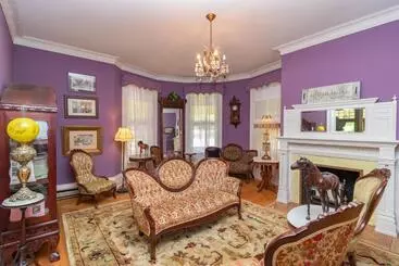 Saratoga Dreams B&b