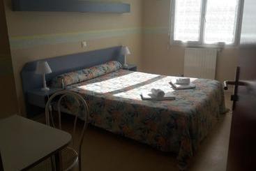 酒店 Hôtel Restaurant Le Chalet