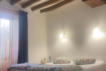 호텔 L'auberge L'orée Du Bois