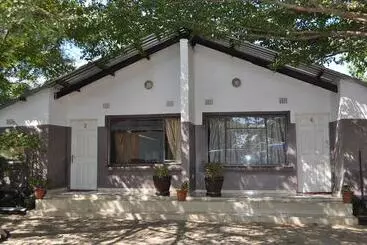 هتل Willu Executive Lodge