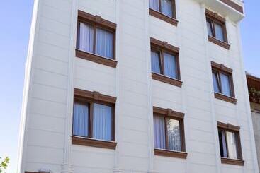 ホテル Cnr İnci