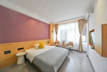 בית מלון כפרי Zhangjiajie Yuemu Art