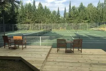 Ludlow's Island Resort