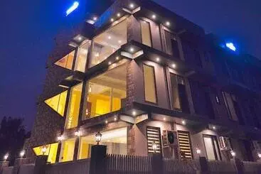 Alberg Ashira Inn