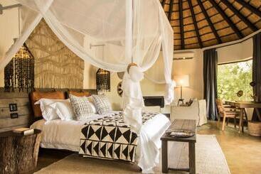 ホテル Abelana River Lodge