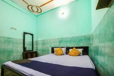 Hotell Spot On 63979  Spark