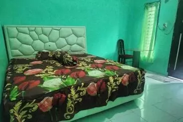 Otel Spot On 92839 Nany Asoka Syariah