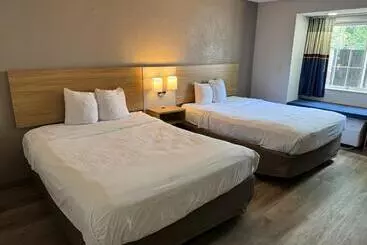 Microtel Inn By Wyndham Winston Salem