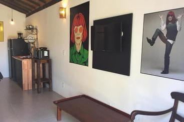 Hotel Casa Larrosa Itaúna Adults Only