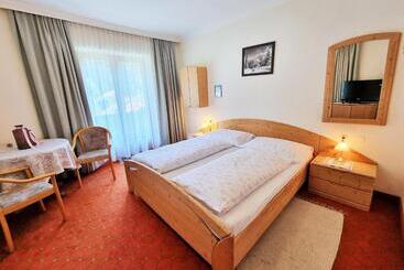 ペンション Das Landhaus