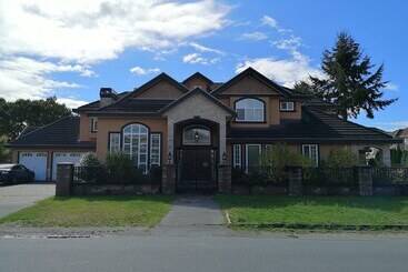 פנסיון Fenglu House