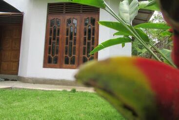 Pension (Hôtel basse catégorie) Kalindu Residence