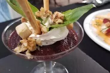 Bed and Breakfast Maison De Ville Au Pied De La Montagne Noire