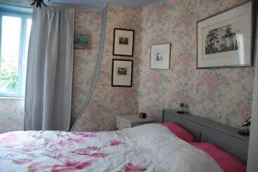 Le Surmelin Bed & Breakfast  Ombres