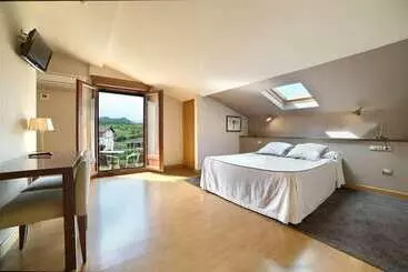 Hostal Izar Ondo