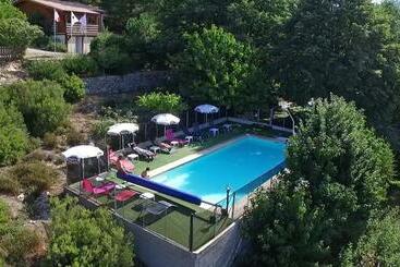 ツーリストアパートメント Chalets De Cemma