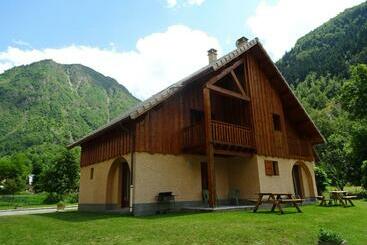 Жильё для туристов Les Prés Ronds