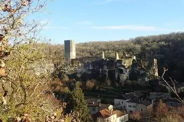 ツーリストアパートメント Grande Maison Confortable A Gavaudun