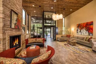 هتل Vail S Mountain Haus At The Covered Bridge