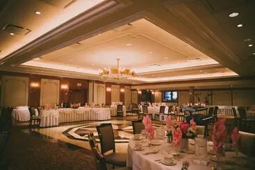 Hotel Norwalk Inn & Conference Center