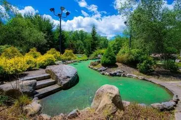 Mountain Laurel Resort