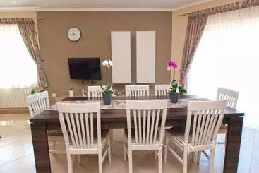 ツーリストアパートメント Apartment Roberto 1386