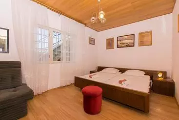 Tourist flats Apartments Amalija