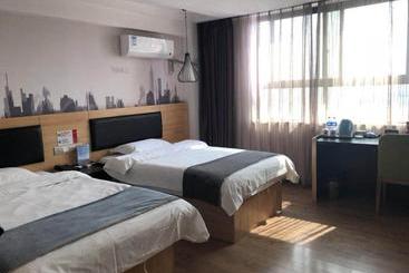 בית מלון כפרי Thank Inn Plus Henan Zhoukou Huaiyang County Xinxing Road