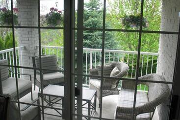 Отель Arnica Bed & Breakfast