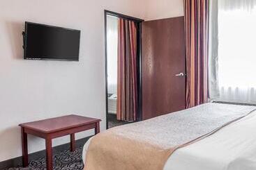 فندق Comfort Inn & Suites Pueblo