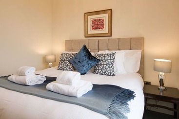 קוטג'' Orchard House