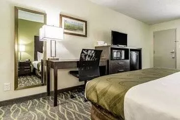 ホテル Quality Inn & Suites Creedmor   Butner
