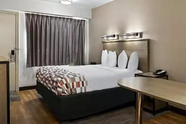 Hotel Red Roof Inn Cleveland  Independence