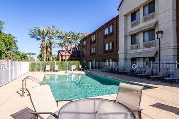 호텔 Red Roof Inn Plus+ Tempe   Phoenix Airport