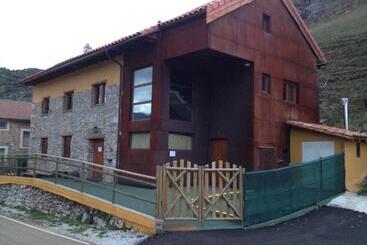 Pensió Alojamientos Casa San Habitaciónes