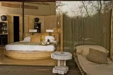 ホテル Banjaar Tola, Kanha National Park