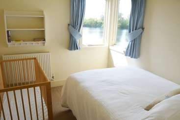 קוטג'' The Moorings